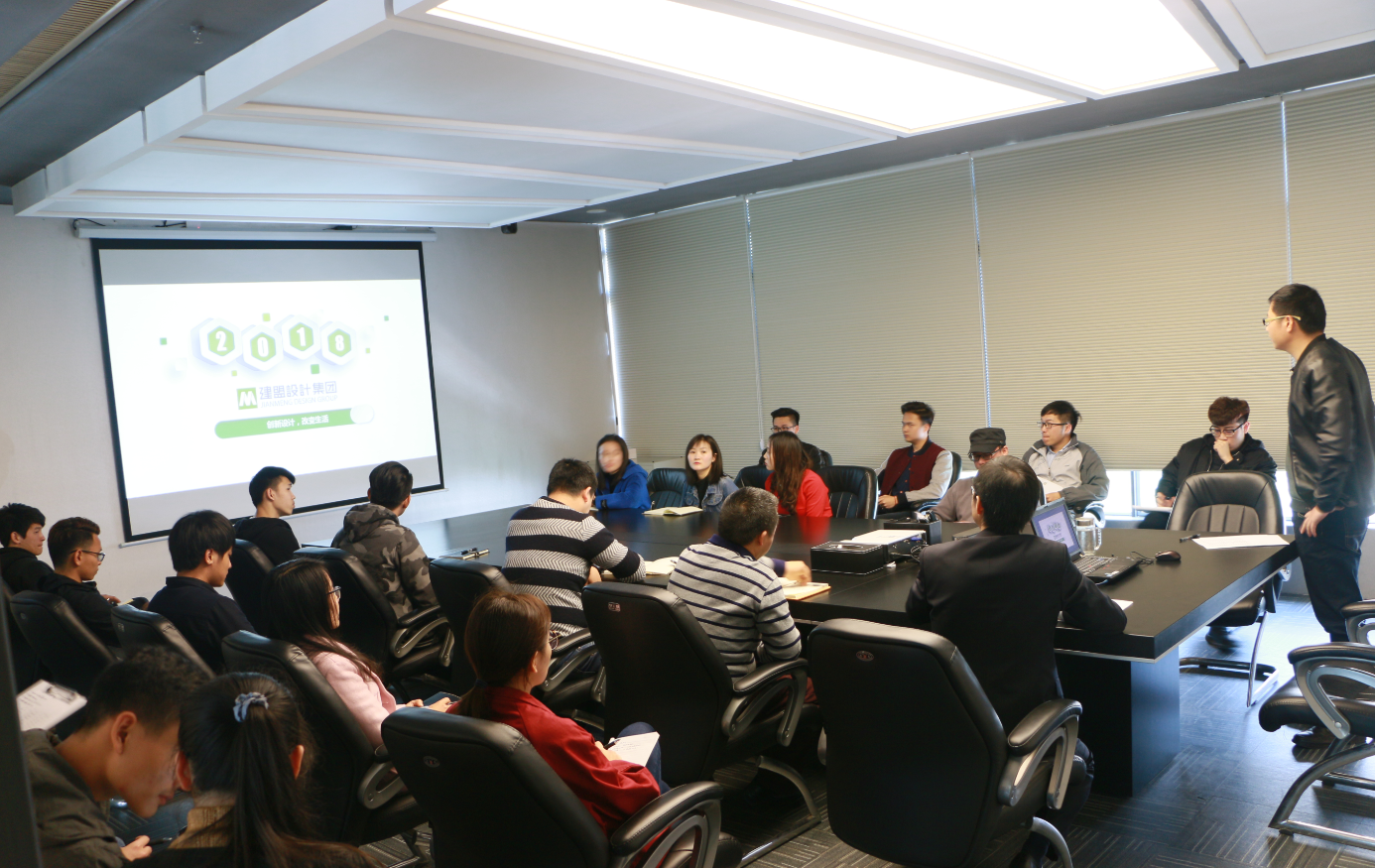 Z6尊龙2018年首期新员工入职培训昨日进行