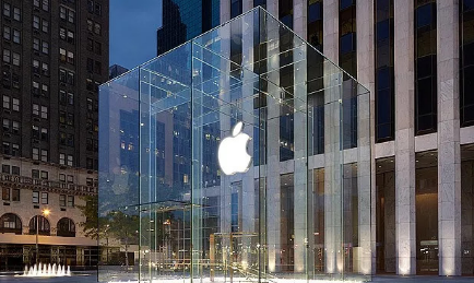 比买iphone手机更沉要的，是游苹果的地标