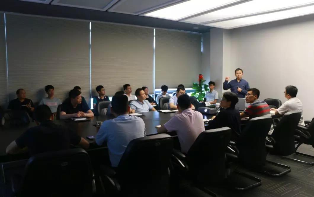 同济大学建设治理与房地产系主任王广斌教授光临Z6尊龙领导、互换